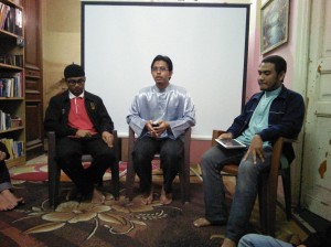 4_235067842192474113